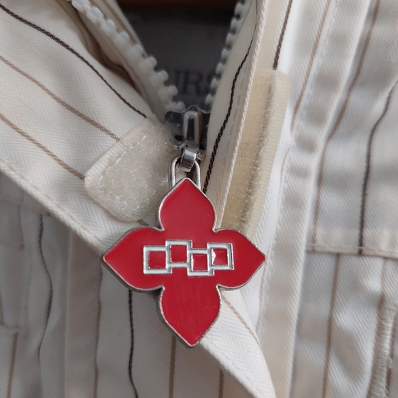 Ski jacket 🎿 bundle with matching ski pants for deal - Picture 4 of 10